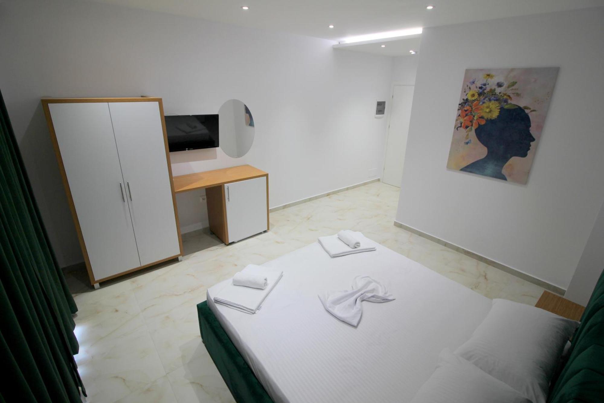 Moonshine Hotel Ksamil Exteriér fotografie
