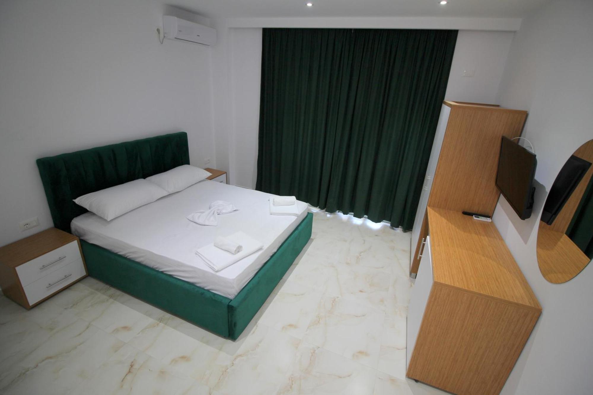 Moonshine Hotel Ksamil Exteriér fotografie